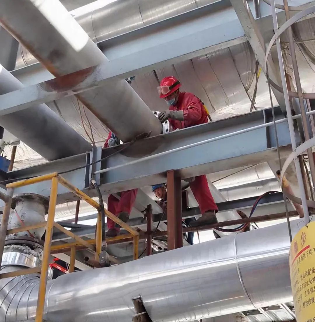 團結(jié)一心干勁足 斗志昂揚戰(zhàn)檢修(圖3) 圖片